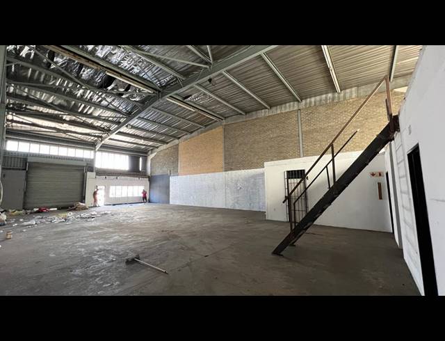 6,251M² WAREHOUSE FOR SALE IN SELBY